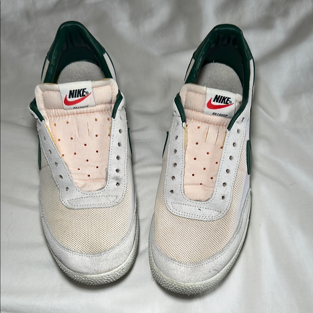 Nike White and Green Sneakers